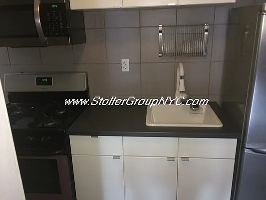 Rented by Moses Stoller, LREB | media 6