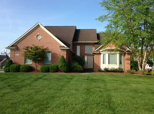 15206 Woodpine Dr, Monroe, MI 48161