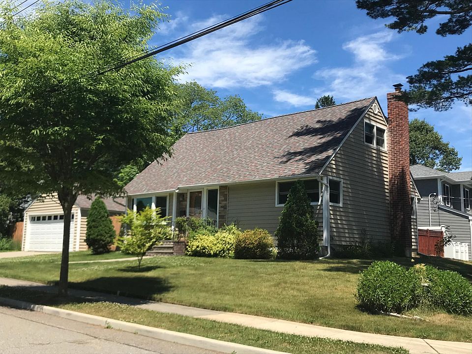 2nd image of 17 Edward Ln