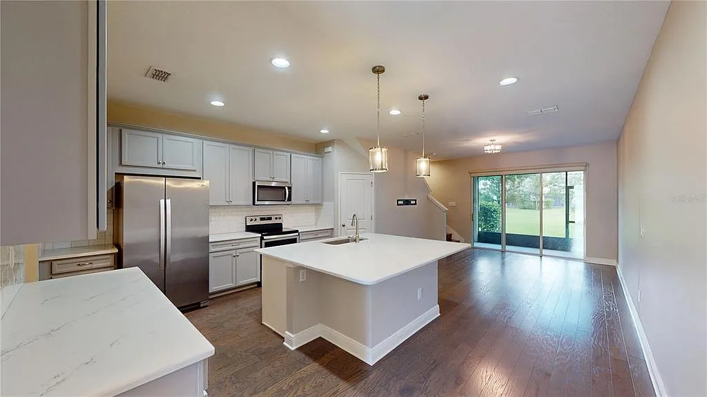 3 bed, 2.5 bath, 1716 sqft, $2,750 — Photo 4