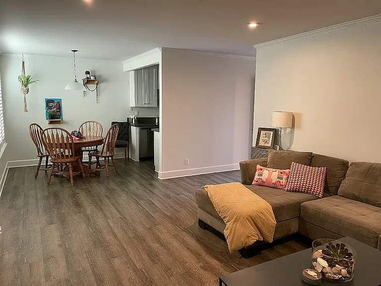 Villa La Jolla Dr — Photo 1