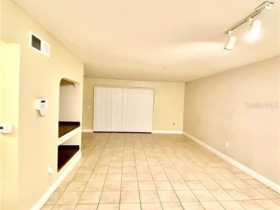 4th image of 13815 Fairway Island Dr APT 1316