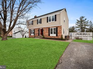 5 Hollis Ct, Lutherville Timonium, MD 21093