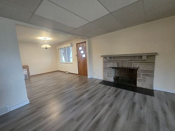 2nd image of 1400 Center Ave #66
