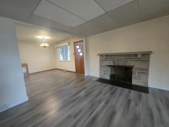 Center Ave, 1400 Center Avenue # Fl 1ST, New Kensington, PA 15068