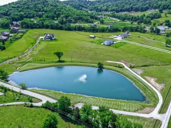 2075 Allisona Rd, Eagleville, TN 37060