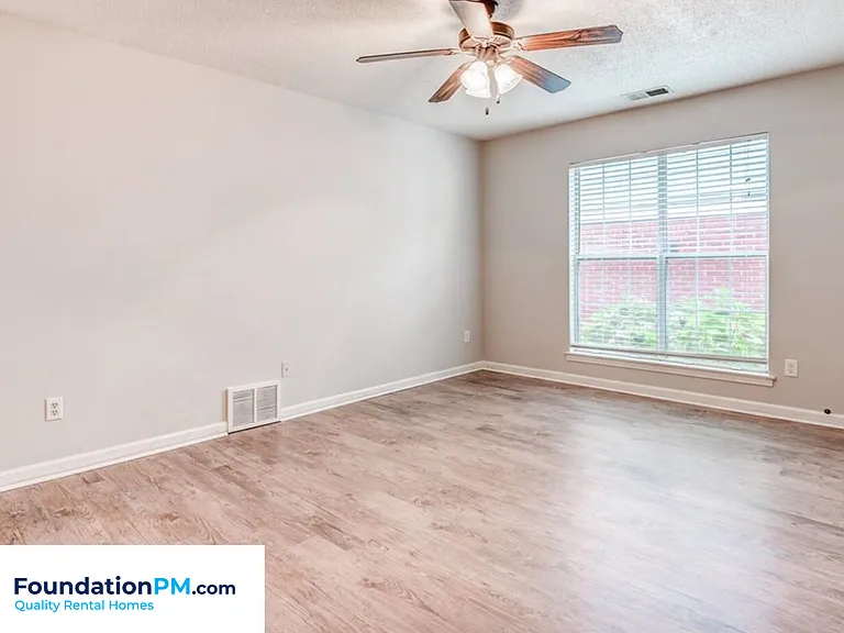 2223 Curbertson St — Photo 13