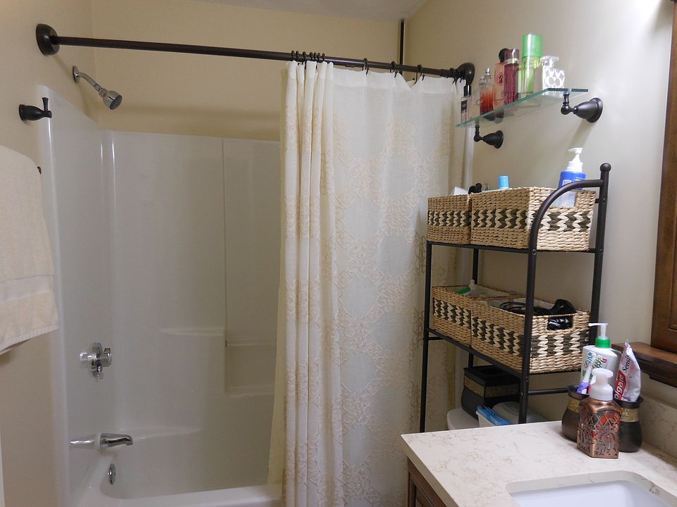 1st image of 12 Gaunt Dr
