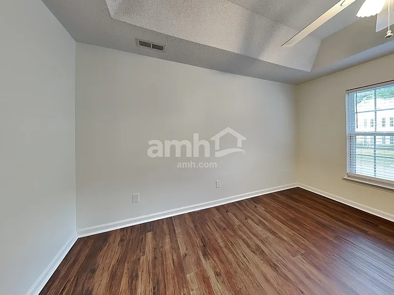 316 Windsong Dr — Photo 12
