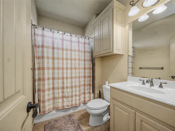 130 Aledo Grove Ct, Benbrook, TX 76126