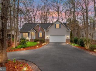 604 Mount Pleasant Dr, Locust Grove, VA 22508