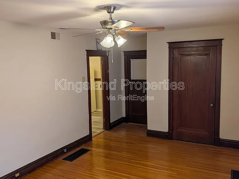 4226 Neosho St #4 — Photo 1