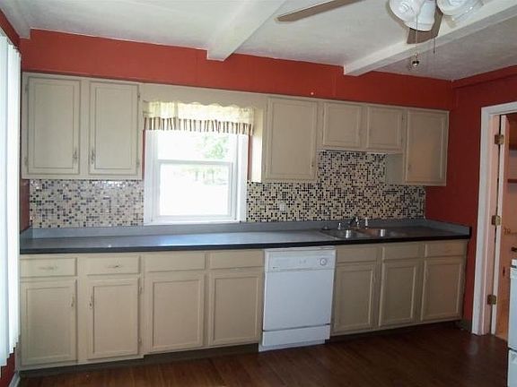 5th image of 353 Glen St