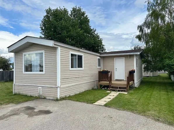 122 River Valley Est, Whitecourt, AB T7S 1K1