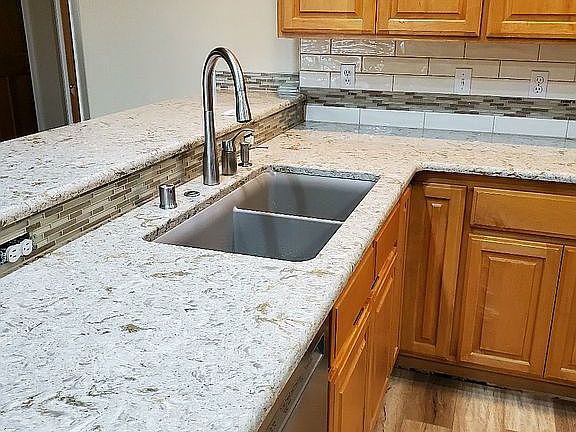 New Quartz Countertops