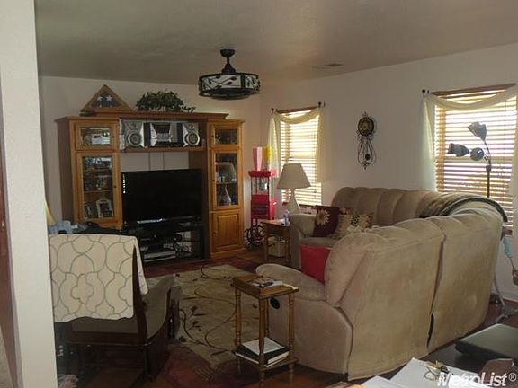 4th image of 517 Driftwood Ave