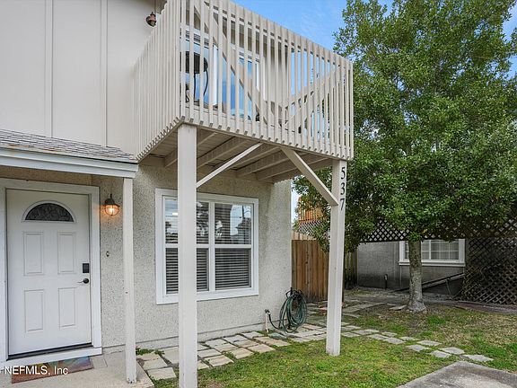 2nd image of 537 6TH Avenue S