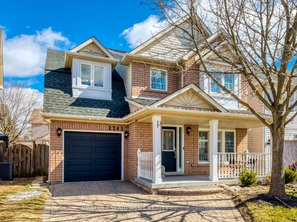 2241 Shadetree Ave, Burlington, ON L7L 6L4