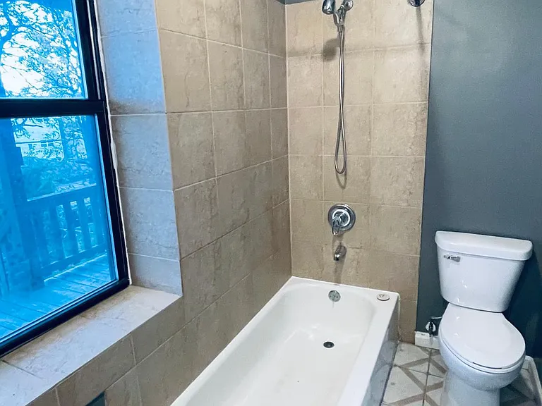 3250 W Flournoy St #2 — Photo 9