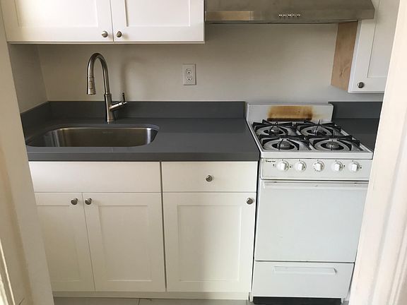 5th image of 1209 Bush St APT 21