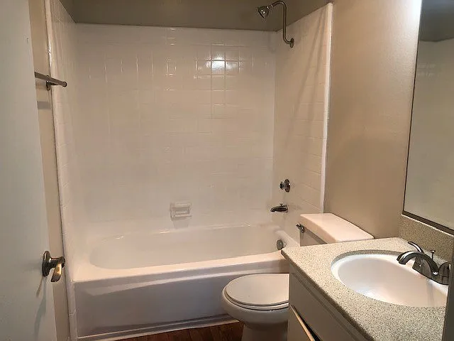 Ocean View Townhomes — Photo 8