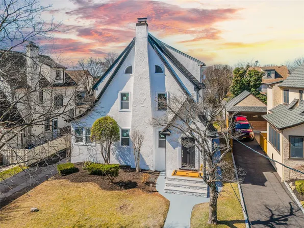 119 Stratford Road, West Hempstead, NY 11552