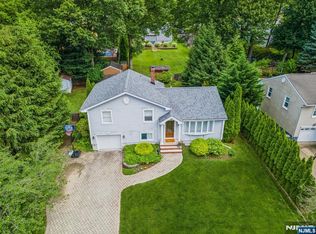 368 11th St, Cresskill, NJ 07626