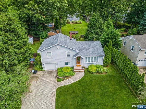 368 11th St, Cresskill, NJ 07626