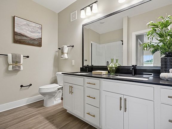 4th image of 713 Adelynn Ln #700-1A