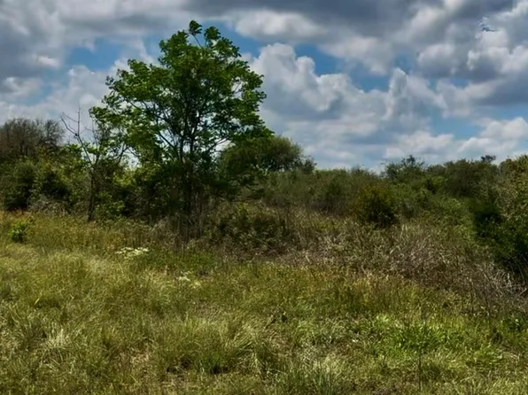 5815 Wild Flower Rd, Sealy, TX 77474
