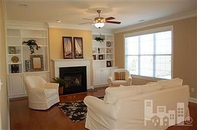 3rd image of 1009 Pavestone Ct