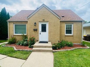 628 Dawson Ave, Rockford, IL 61107