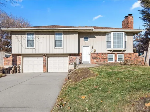 1504 W Ferrel Dr, Olathe, KS 66061