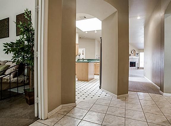 4th image of 3218 Hamlett Ln
