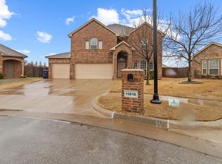 11016 SW 38th Cir, Mustang, OK 73064