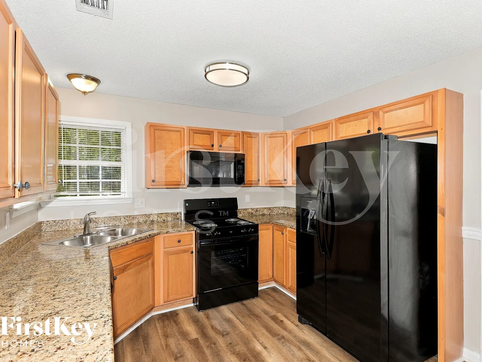 3 bed, 3.0 bath, 1881 sqft, $2,045 — Photo 4