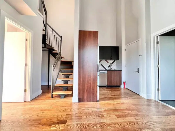 680 East 21st Street image 1 of 15