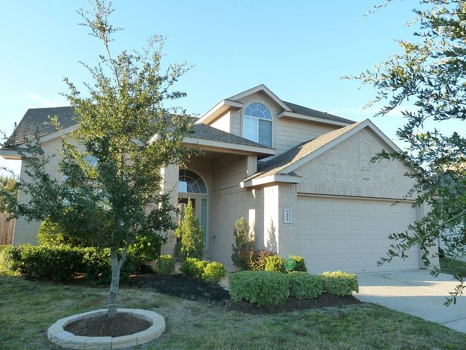 1st image of 1902 Roaring Springs Ct