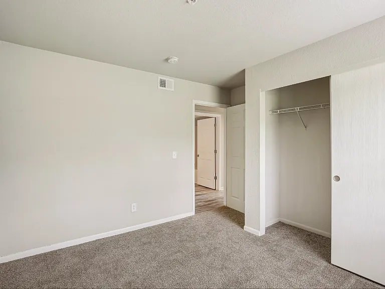 Prospector's Point Apartments — Photo 12