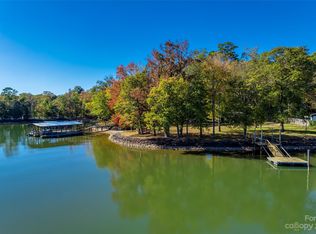 4435 River Oaks Rd, Lake Wylie, SC 29710