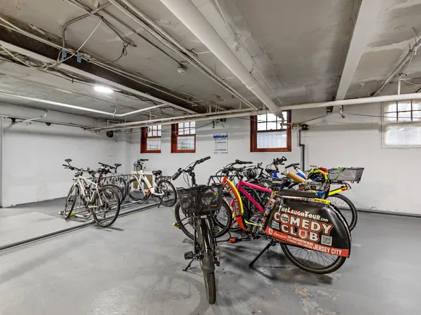 107 Kensington Avenue image 9 of 16