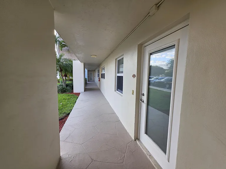 3100 NE 48th Ct #113 — Photo 8