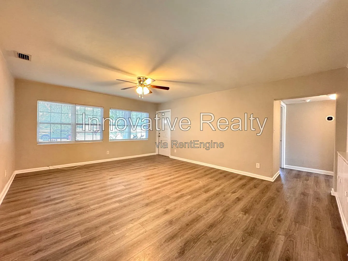3 bed, 2.0 bath, 1410 sqft, $2,150 — Photo 3
