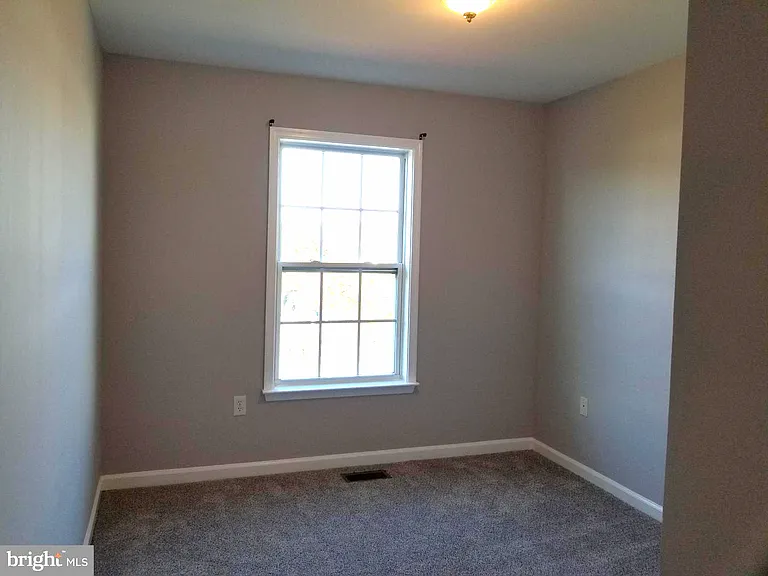 10 Sophie Ln — Photo 10