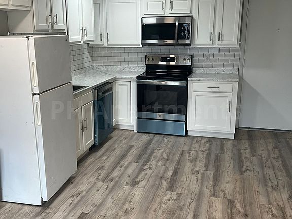 3rd image of 1943 Dallas St APT 102