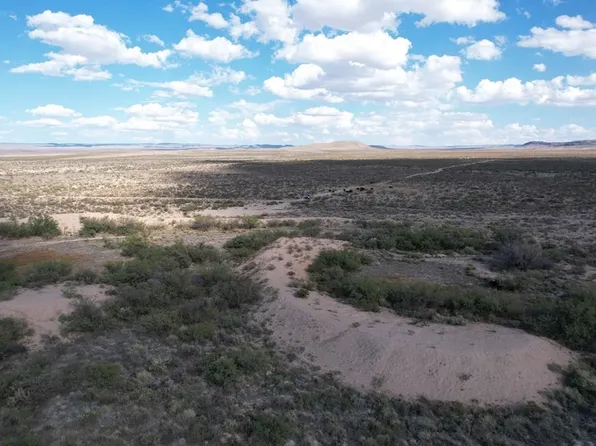 7 Scottsdale Run, Sierra Blanca, TX 79851