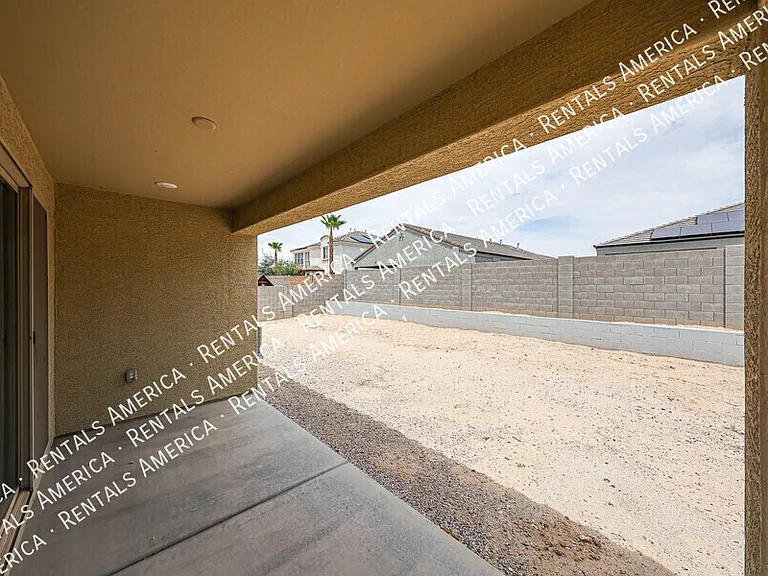 30044 W Avalon Dr — Photo 35