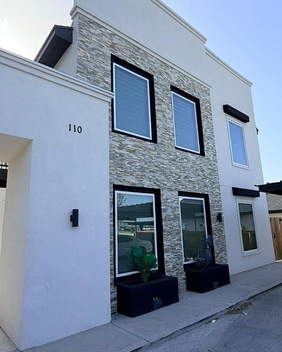 1st image of 2101 Cassandra St