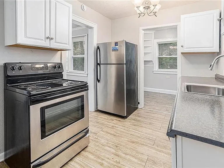 5411 The Paseo #1 — Photo 4