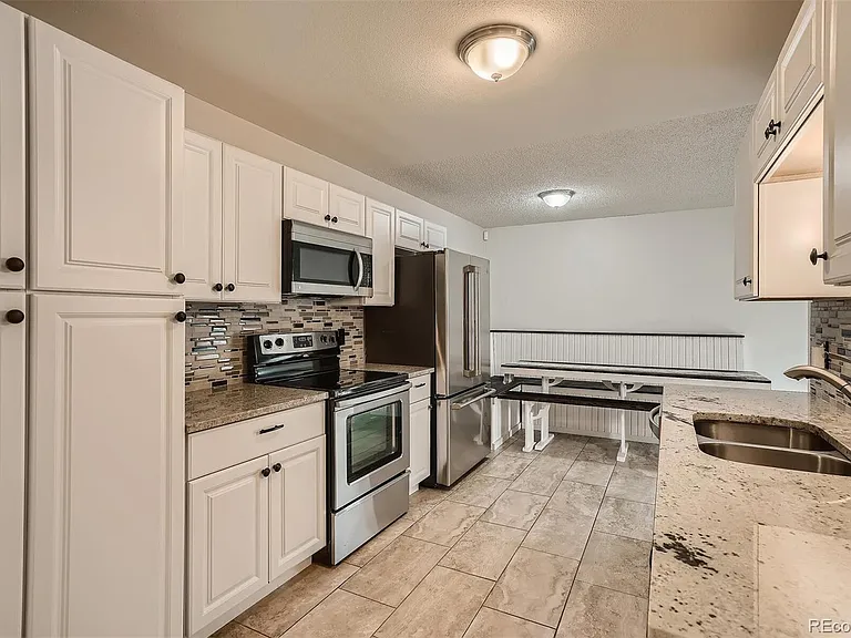 1828 S Ammons St #C — Photo 6